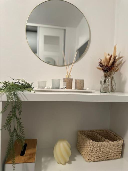 Studio Charmant Et Cosy Apartment เรย-มัลเมซง ภายนอก รูปภาพ
